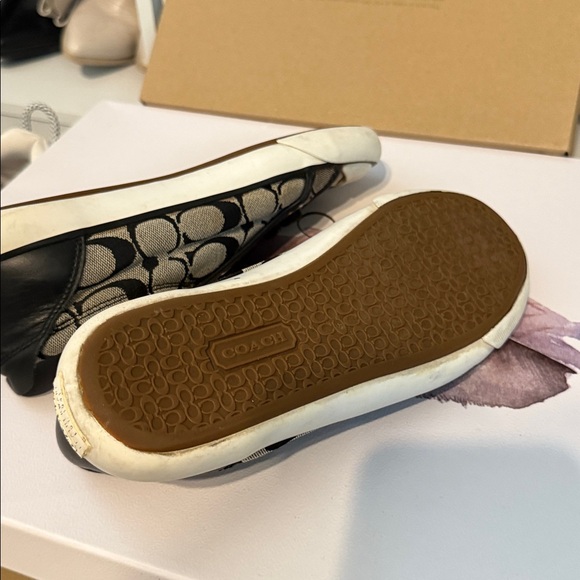 Vintage coach sneakers black and white size 7 - Picture 5 of 5